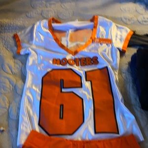 Women’s HOOTERS shorts and a T- shirt